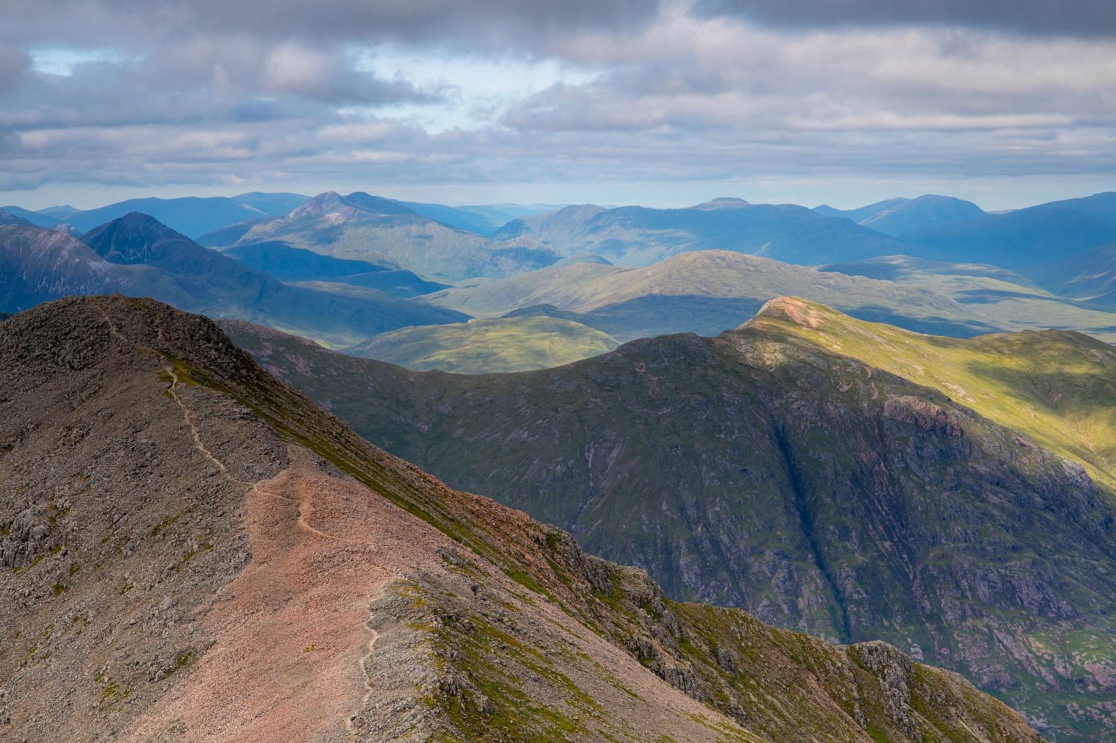 View of the South face of Stob Coire bab Lochan (1115m) from Bidean nam Bian (1141m).
